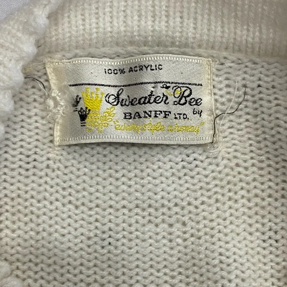 Vintage Sweater Bee‎ Cream Knit Cape Shall Poncho Leaf Pattern Fringe Buttons